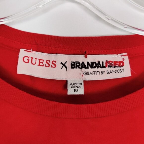 Guess x Brandalised Graffiti Banksy Canceled Dreams Graffiti Tee Sultry Red NEW - Picture 5 of 13